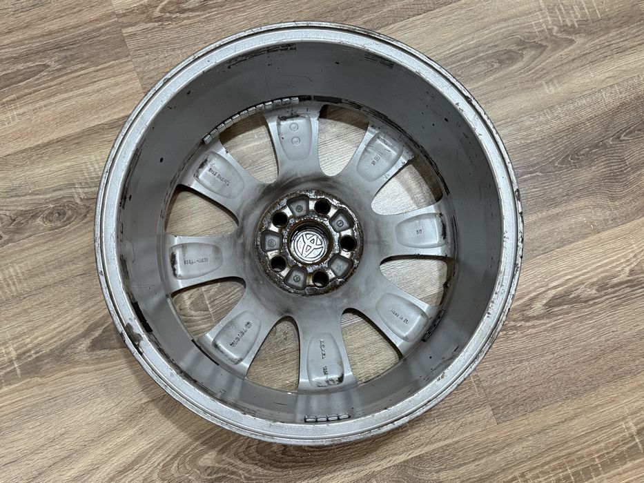 Jante 17” Toyota Avensis 5X100