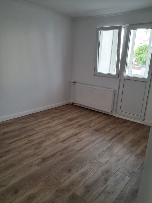 Vand apartament 2 camere, Calea Aurel Vlaicu,  zona Fortuna, Arad