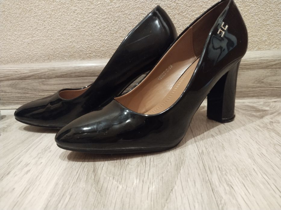 Туфли женские черные