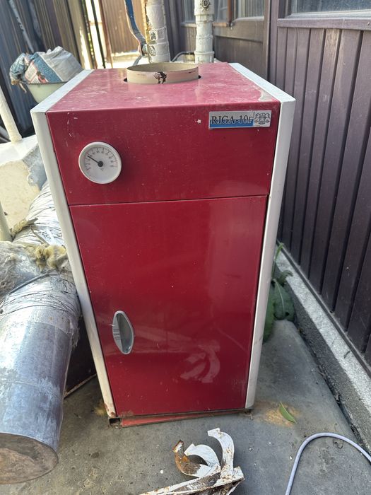 Продам два наполтных котла