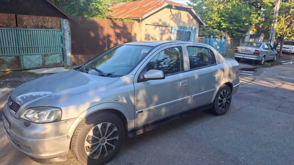 Se vinde opel astra