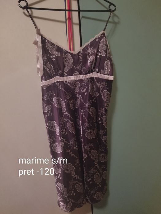 Vand rochie de seara