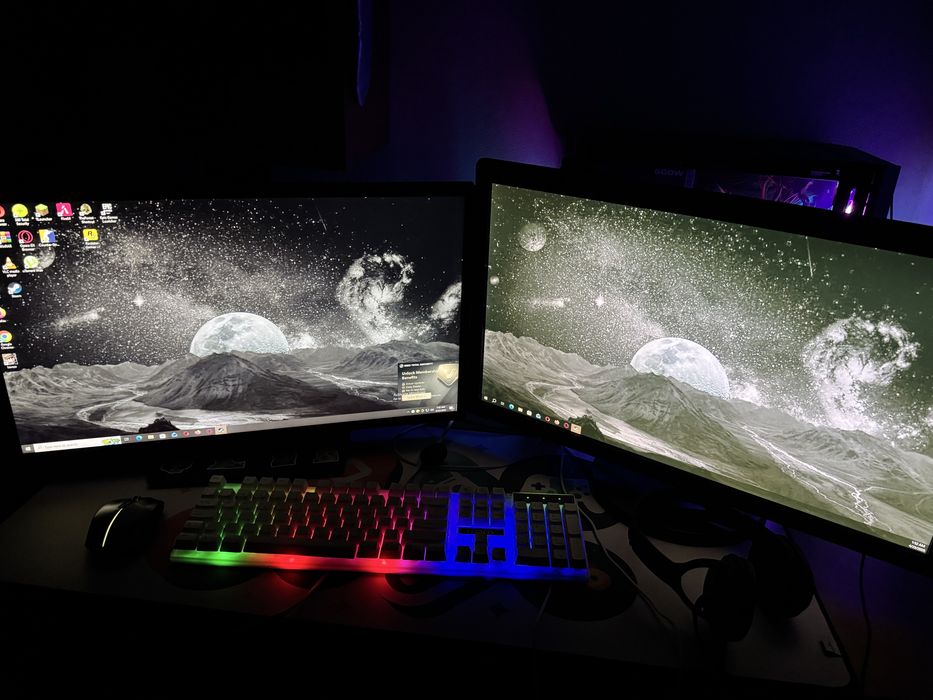 Vand PC complet cu tot ce se vede