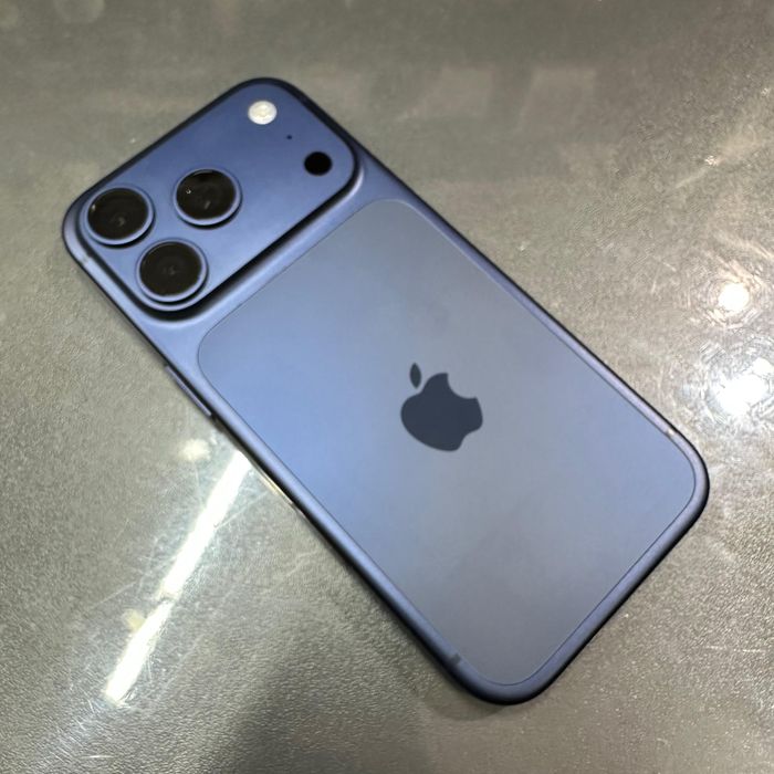 Iphone 17 pro , 256 gb