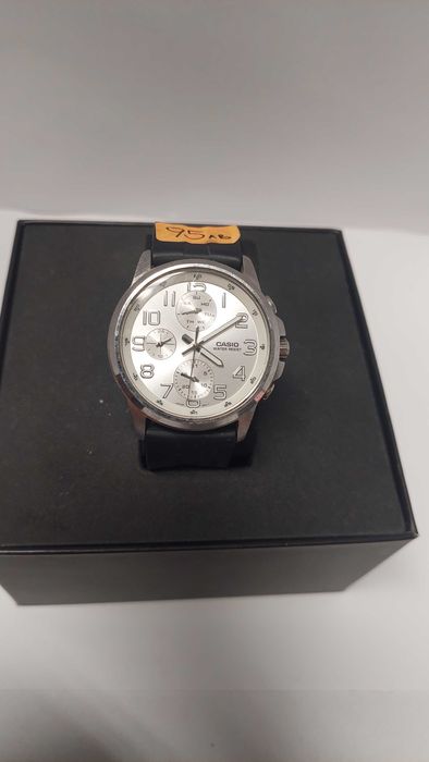 Часовник Casio Japan mov't 5302