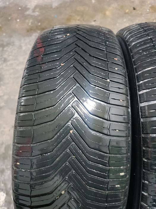 225 60 R18 Michelin Balon 2 Dona Sotiladi Holati yaxshi Ayibi yoq