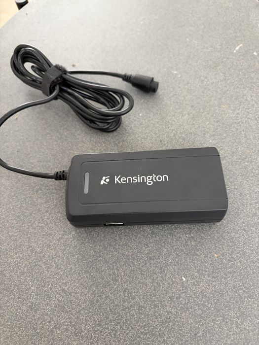Vand incarcator universal laptop