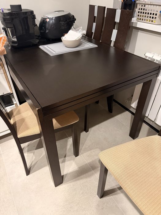 Продам стол+4 стула массив