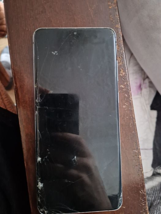 De vanzare. Prețul îl Oferiți Voi.