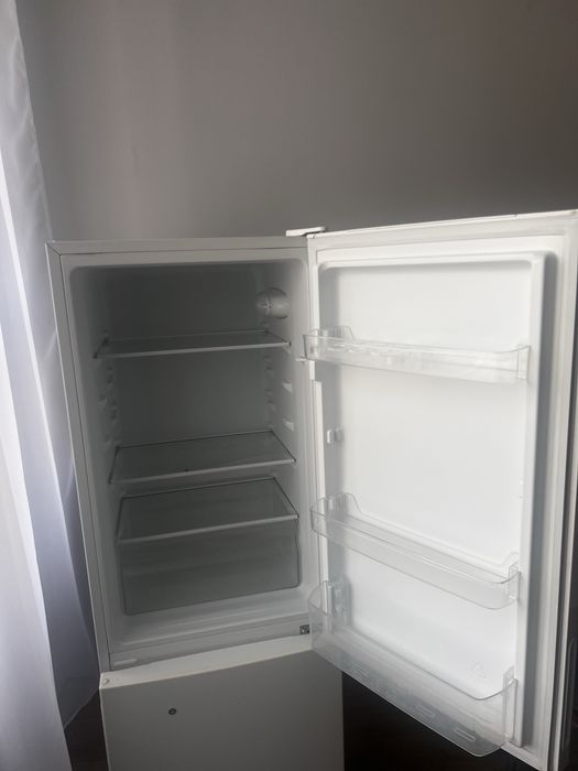 Холодильник продам