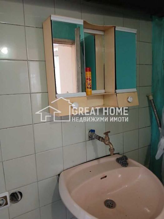 Продава се Къща в Търговище, Вилна зона - 40 кв.м за 1500 €/кв.м - Снимка #17