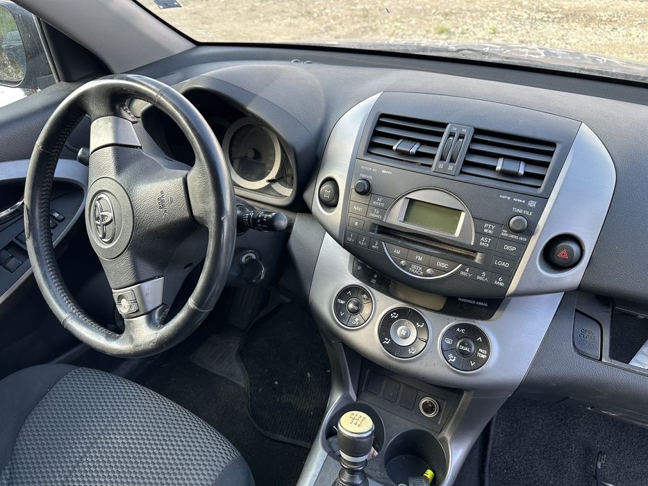 Тойота Рав4 Toyota Rav4 136кс д4д На части!