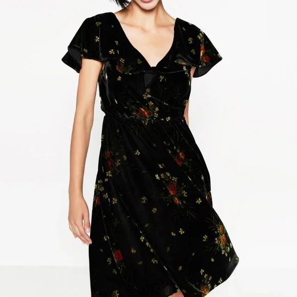 Rochie catifea  zara S midi