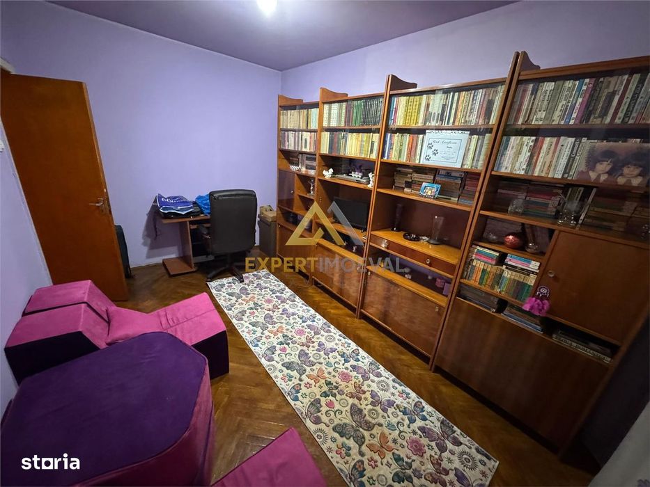 Apartament de vanzare cu 4 camere, Str. Moldovei-Central