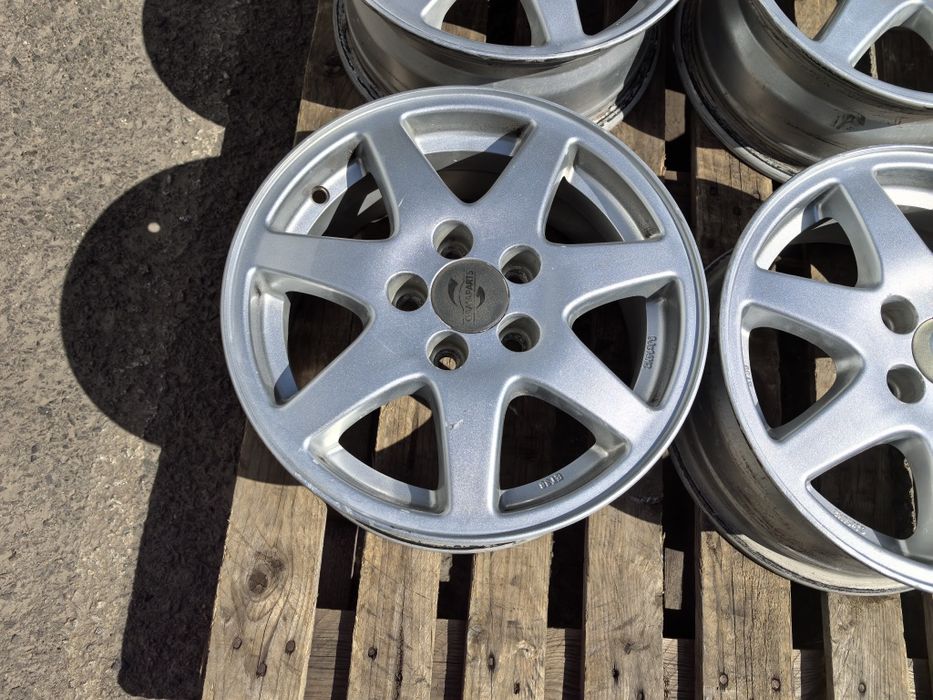 14 цола 5 х 100 мм Фолкваген / ШКОДА / СЕАТ - 6 инча - ЕТ 38