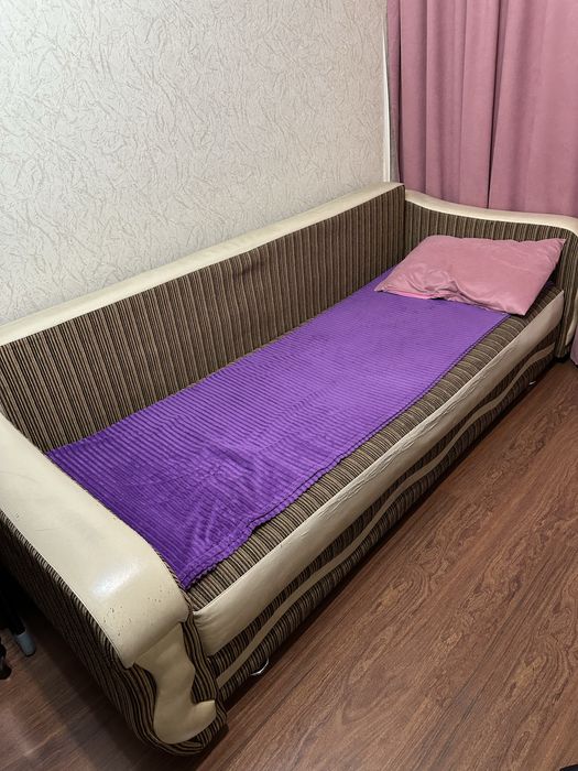 диван раскладной с ящиками, спинка опускается, без подушек, как на фот