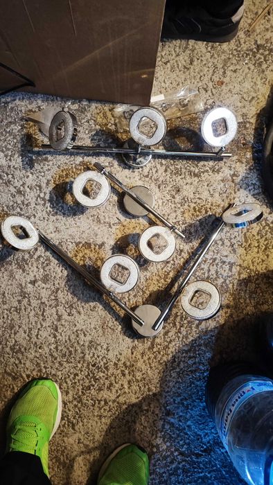 Лед лампи двойка тройка и четворка