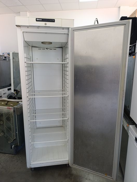 Професионален Хладилник GRAM