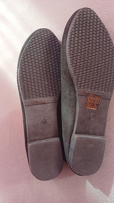 Черни обувчици...