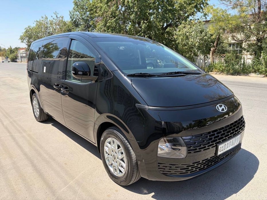 Hyundai Staria Tourer 2025г 11 местная 1.6 Hybrid