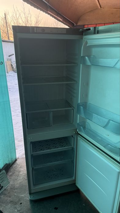 Холодельник рабочи