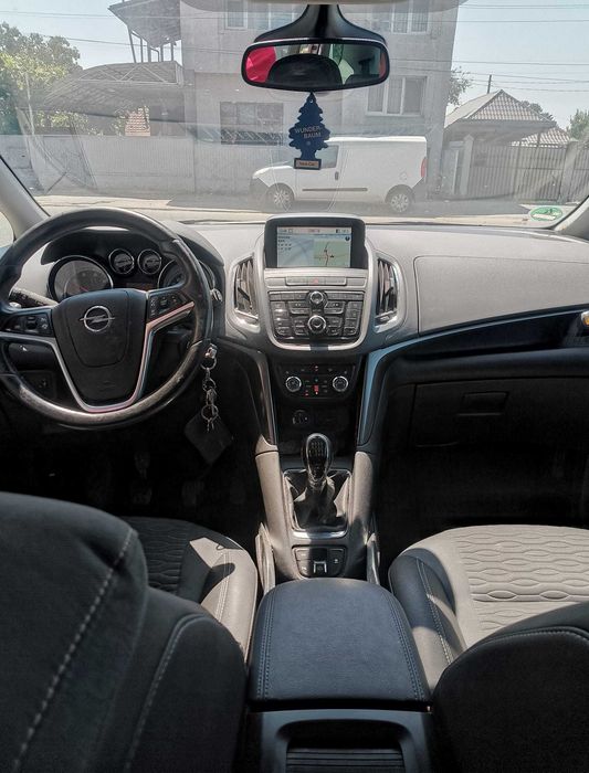 Opel Zafira 2,0 163 cp
