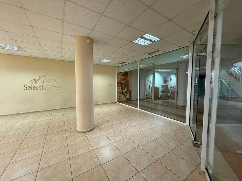 Дава се под наем Магазин в Велико Търново, Център - 120 кв.м за 357 € - Снимка #6