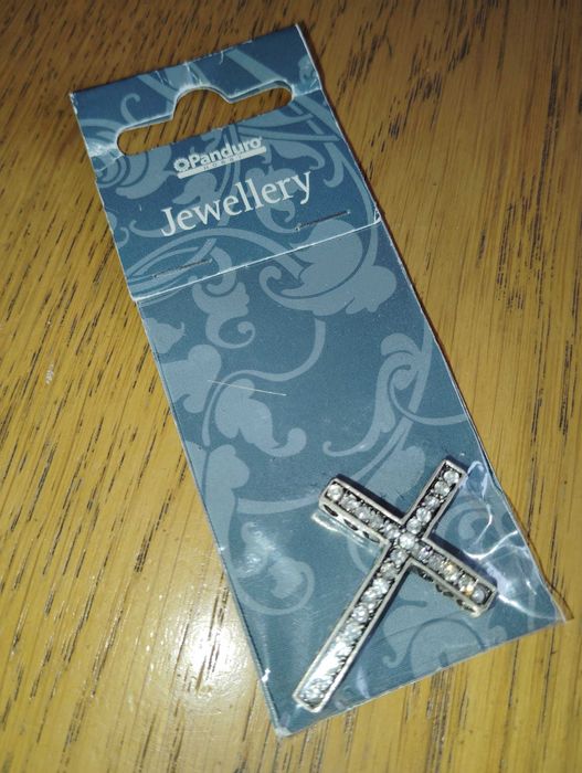 Висулка кръст и синджир