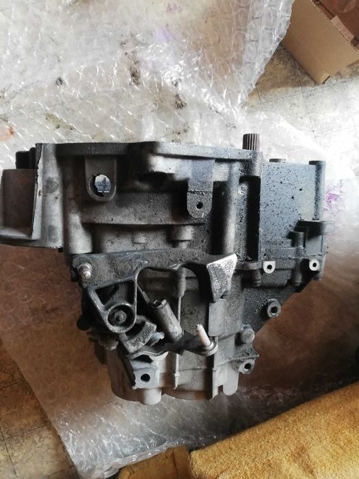 Скоростна кутия 6 степена за VW TOURAN