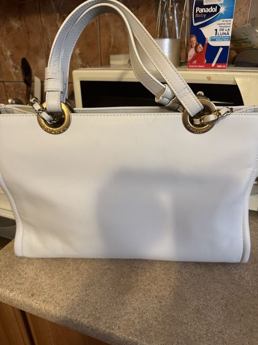 Geanta Chanel din piele !