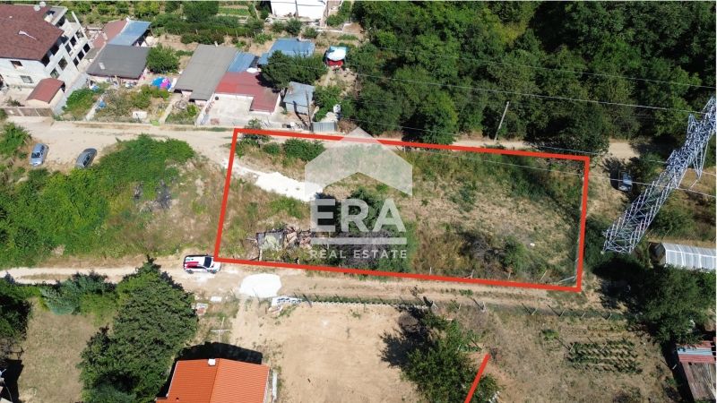 Ексклузивен урегулиран поземлен имот за продажба, с ток и вода, в м-т
