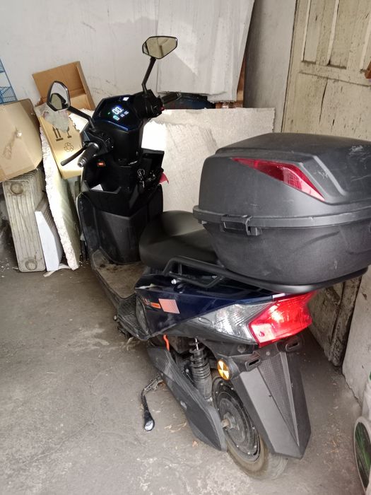 Продам электро скутер Новый.