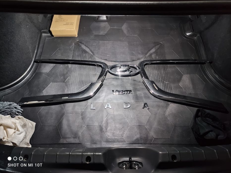 Продам аксессуары от весты хром