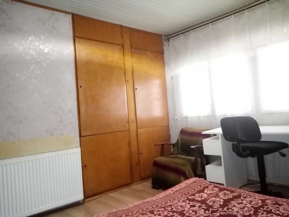 Cameră de închiriat cu cheltuieli incluse