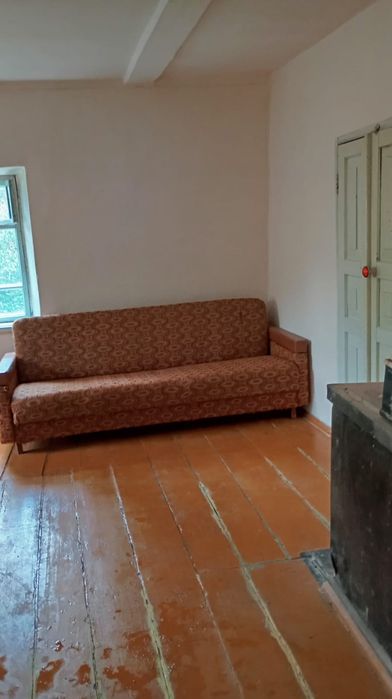 Продам два дома.