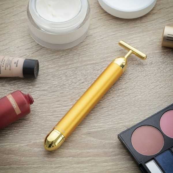 Dispozitiv pentru masaj si rejuvenare faciala cu vibratii 6000 rpm