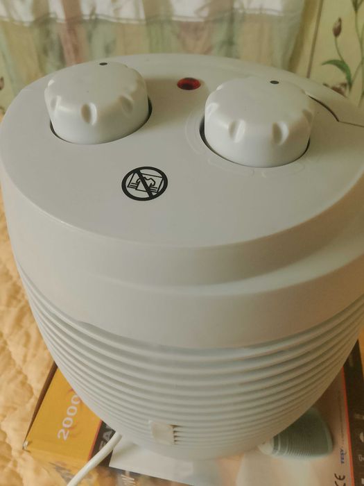 Вентилаторна печка HL 211V