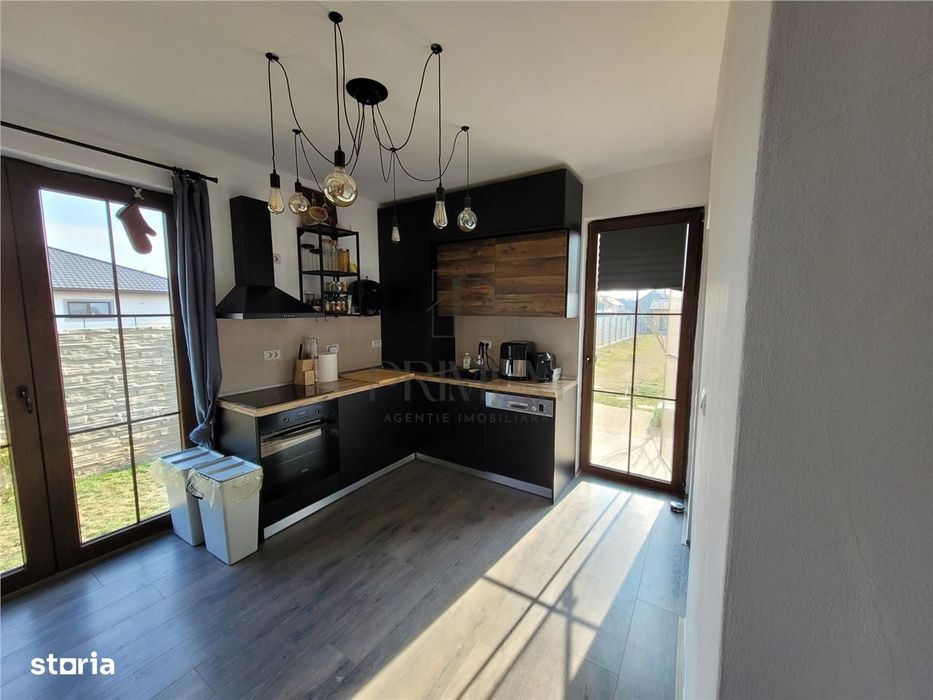 Duplex mobilat si utilat - perete dublu - teren 544 mp