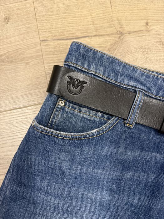 Продавач дънкова пола в комплект с колан Pinko размер 40