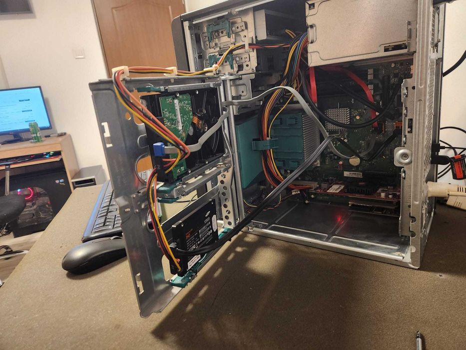 Unitate PC - desktop + monitor - garantie