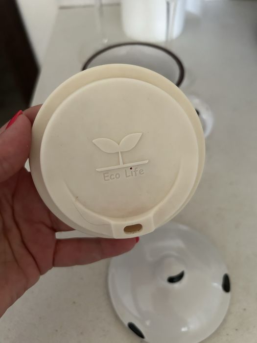 Винтидж порцелавова чаша с капак 250-280 мл.нова