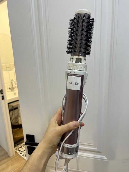 Продам фен ROWENTA