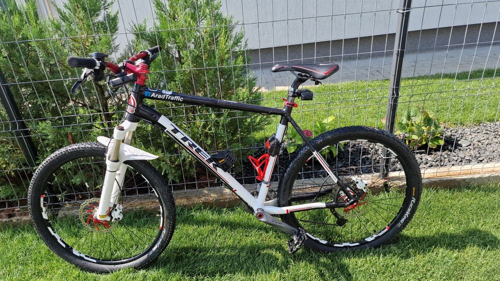 Bicicleta MTB hardtail TREK Large, roti 26 inch, Shimano Alivio, DT Swiss