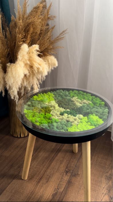 Маса със скандинвски мъх