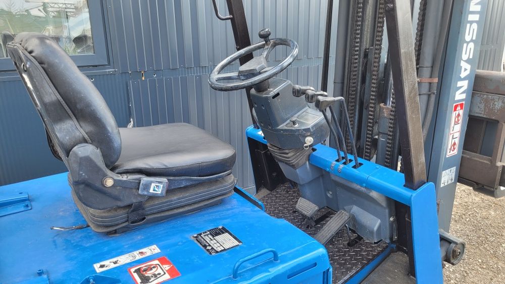 stivuitor electric 2.5 tone 5.5 m inaltime ridicare electrostivuitor nissan
