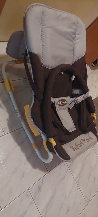 Продава се изгодно бебешко столче