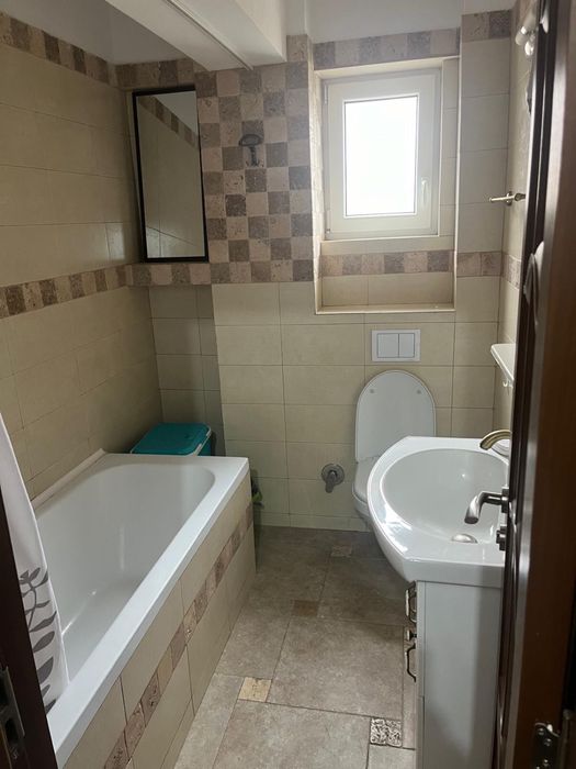 Schimb Apartament 4 camere și curte