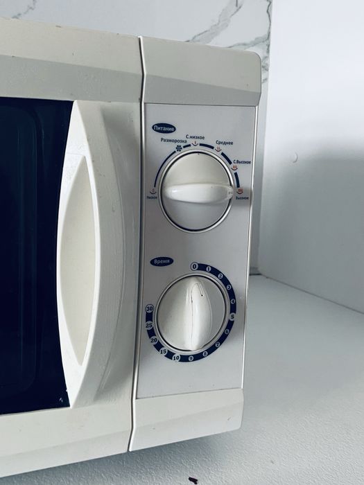 Продам микроволновку срочно!!