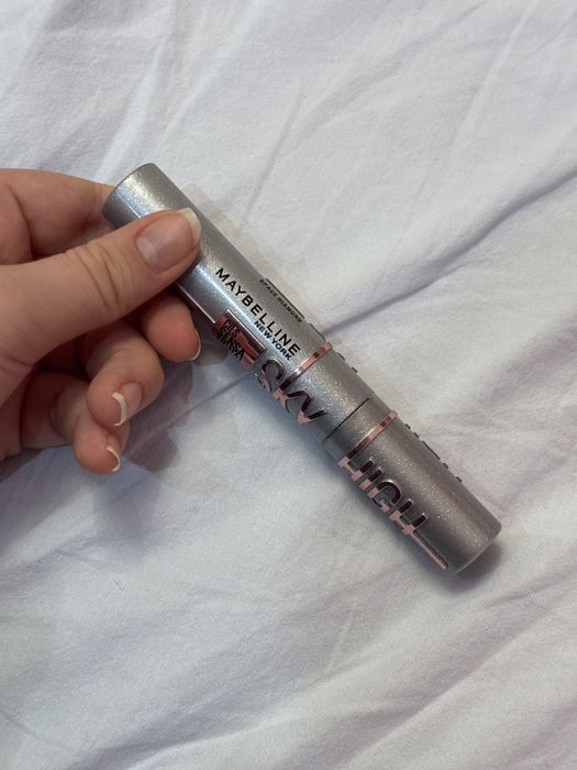 Блестяща спирала Sky High maybelline