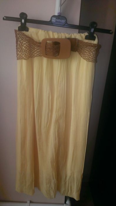 fusta dama galbena inclusa cureaua